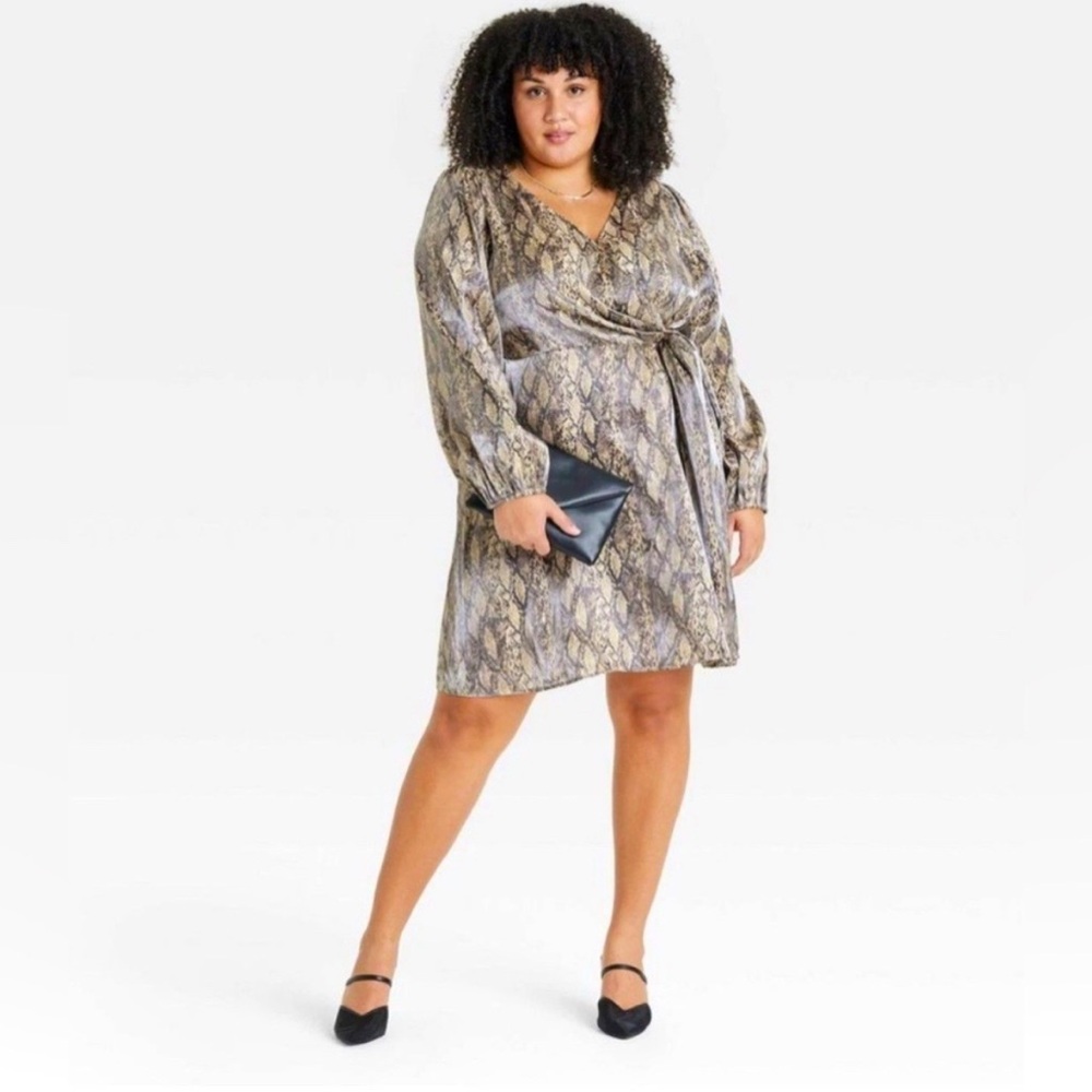 NEW Ava & Viv Shimmering Snake Print Wrap Dress sz.2X